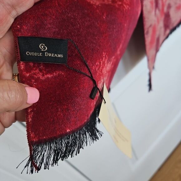 CUDDLE DREAMS Red/pink/ Maroon Floral Geo Scarf 100% Silk Super Soft 70"x12" NWT - Picture 4 of 8